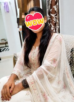 Aditi Jonh - puta in Gurgaon Photo 4 of 8