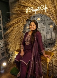 Aditi Mondal 85350,26749 - puta in Dehradun, Uttarakhand Photo 2 of 5