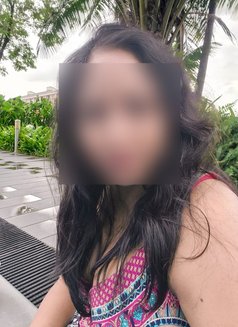 Aditi(no cam no incall only real meet ) - puta in Hyderabad Photo 10 of 11