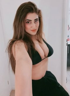 ADITI🥀Self🥀Real Meet🦋 Full Service - puta in Noida Photo 4 of 5