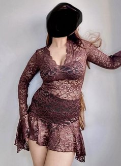 Aditi Sharma ( cam service available) - puta in Chandigarh Photo 1 of 3