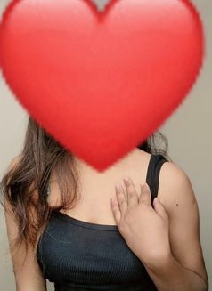 Aditi Sharma - escort in Jaipur Photo 8 of 10