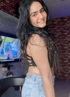Aditi Sharma - puta in Sharjah Photo 4 of 4