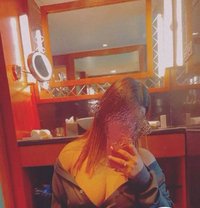 Aditi Sharma100% Cam Sex Girl - puta in Mumbai Photo 1 of 5