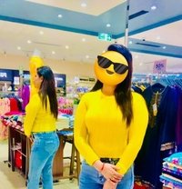 Khyati Singh (Housewife) - puta in Patna