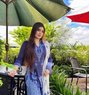 Aditi Singh - puta in Sharjah Photo 3 of 3