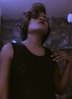 Aditi Sissy - Transsexual escort in New Delhi Photo 2 of 2