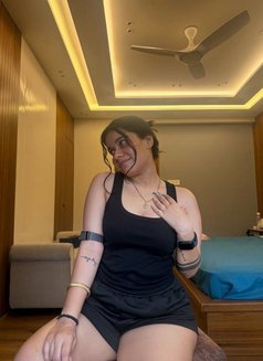 Sanjana patel - puta in Hyderabad Photo 4 of 4