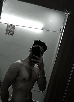 Aditya - Male escort in Bangalore Photo 3 of 4