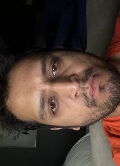 Aditya - Acompañantes masculino in Dubai Photo 1 of 5