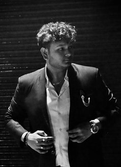 Aditya - Male escort in Lucknow Photo 4 of 7
