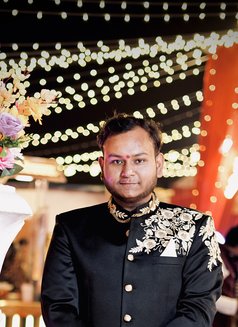 Aditya - Male escort in Lucknow Photo 6 of 7