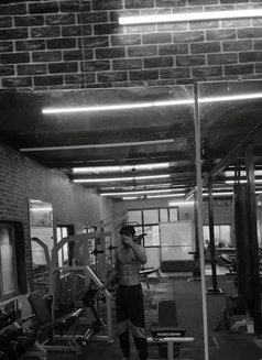 Aditya - Acompañantes masculino in Mumbai Photo 1 of 2