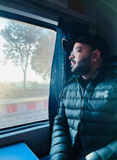 Aditya - Male escort in Faridabad Photo 1 of 1