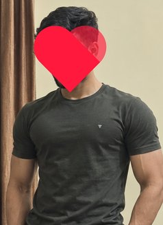 Aditya Singh - Acompañantes masculino in New Delhi Photo 1 of 1