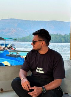 Aditya Singh - Male escort in Hyderabad Photo 2 of 3