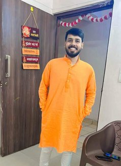 Aditya Singh - Male escort in New Delhi Photo 2 of 4