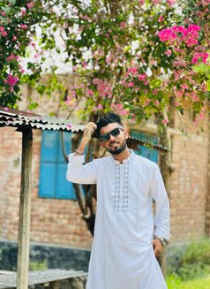 Adnan - Male escort in Dhaka Photo 5 of 5