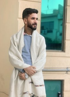 Adnan Malik - Male escort in Islamabad Photo 5 of 5
