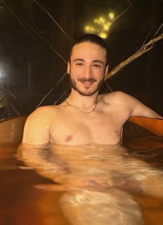 Adnano_BiXL - Male escort in İstanbul Photo 1 of 19