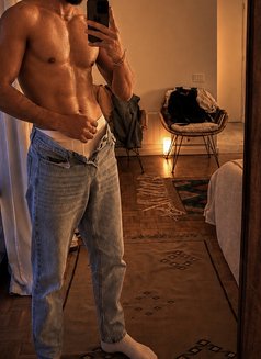 Ado01 - Male escort in Beirut Photo 5 of 5