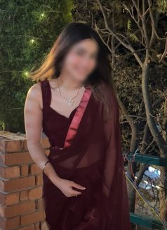 Aditi ✔✔ GFE - puta in Dubai Photo 2 of 5