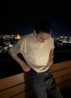 Adonis - Acompañantes masculino in Dubai Photo 9 of 11