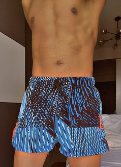 Adonis - Acompañantes masculino in Dar es Salaam Photo 4 of 5
