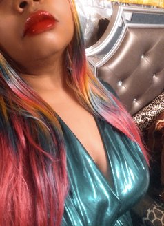 Adore Amethyst - Dominadora in Toronto Photo 3 of 4