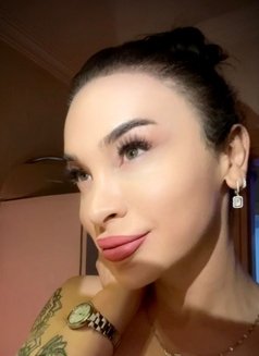 Adreananaz - Transsexual escort in İstanbul Photo 6 of 9