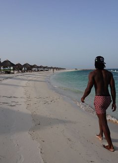 Adrian - Male escort in Dubai Photo 2 of 10