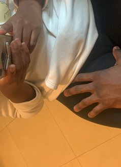 Adrianbsbsjdl - masseur in Bogotá Photo 1 of 1