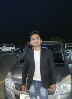 Adrian - Male escort in New Delhi Photo 2 of 5