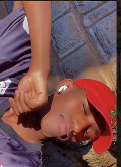 Adrian - Male escort agency in Nairobi Photo 9 of 17