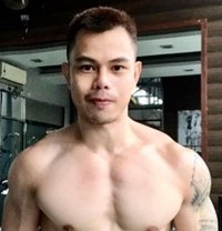 AdrianMuscular /Camshowmeetup - Acompañantes masculino in Tokyo