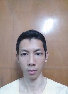 BAC Adrian Vale - masseur in Bangkok Photo 4 of 7