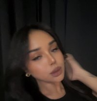 Adriana Banks - escort in Manila Photo 3 of 5