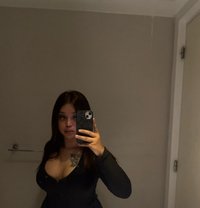 Adriana Banks - escort in Manila