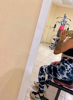 Adriana new girl - escort in Muscat Photo 2 of 5