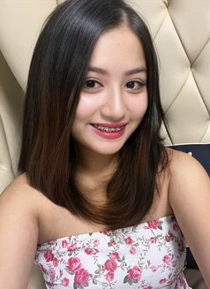 Adriana - escort in Manila Photo 2 of 4