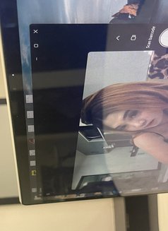 Adriana - Masajista in Manila Photo 1 of 3