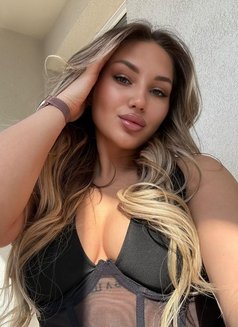 Adriana - escort in Seoul Photo 7 of 7