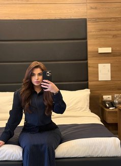 Adriana - escort in Dubai Photo 3 of 13
