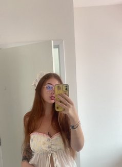 Adriana - escort in Dubai Photo 1 of 9