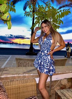 Adriana - escort in Beirut Photo 4 of 7