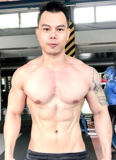 AdrianMuscular /17.5cm - Male escort in Hong Kong Photo 7 of 7