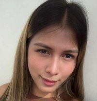 Bella - Transsexual escort in Manila