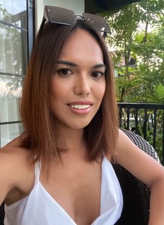Adrianna - Transsexual escort in Bangkok Photo 10 of 12