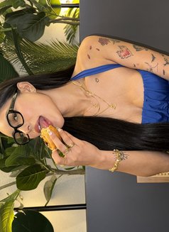 Adrianna Lopez - escort in Manila Photo 6 of 11