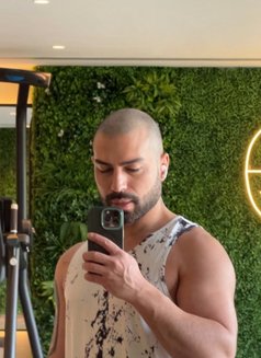 Adriano - Male escort in Athens Photo 12 of 12